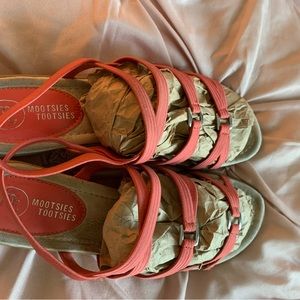 Cute Coral Stretch Straps Sandals
